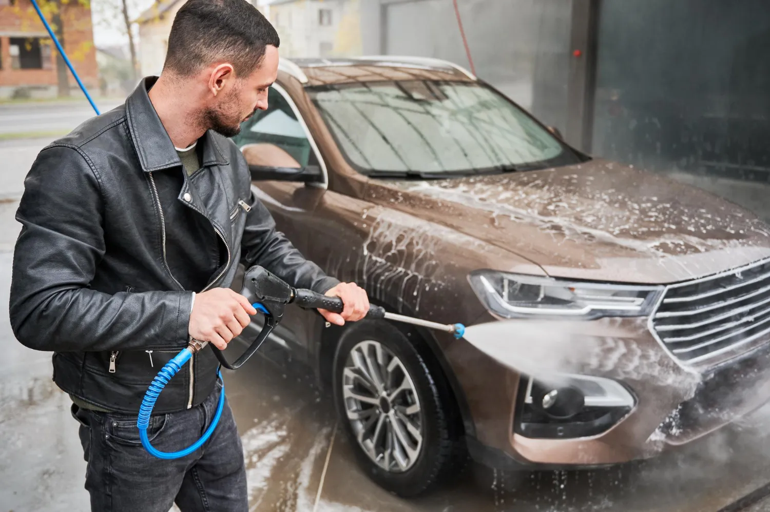 How Mobile Car Valeting Protects Your Car from Pollution Main Image